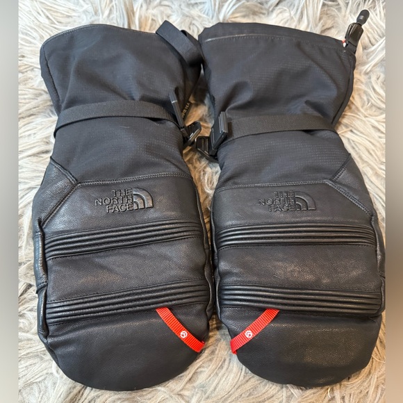 M’s Medium/W’s Large - The North Face Summit Series Patrol Gore-Tex Mitts - Picture 2 of 9